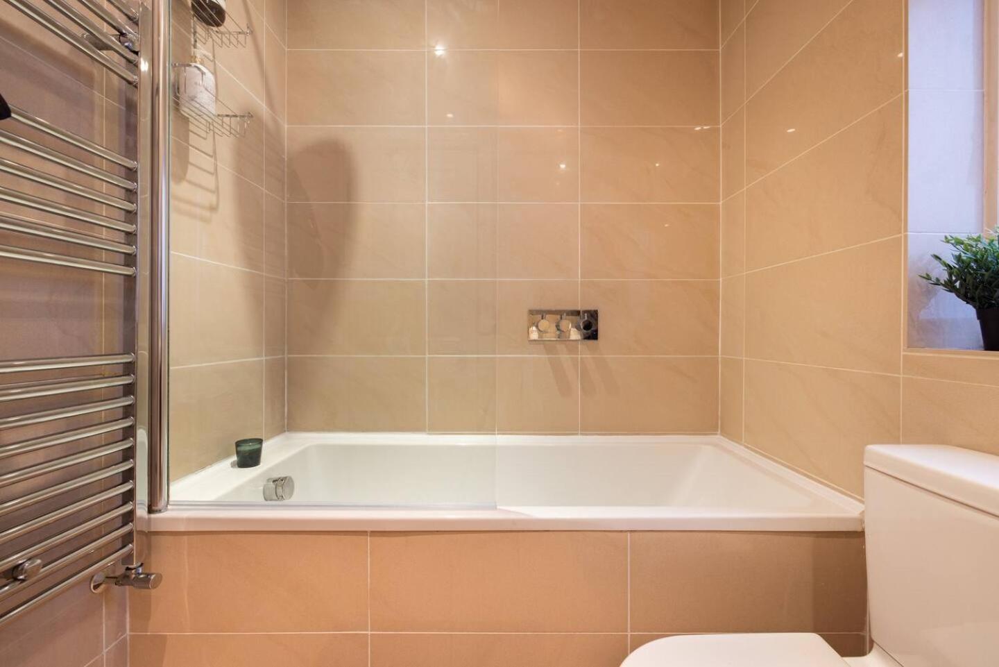 Niru Experience Huge Private Terrace Appartamento Londra